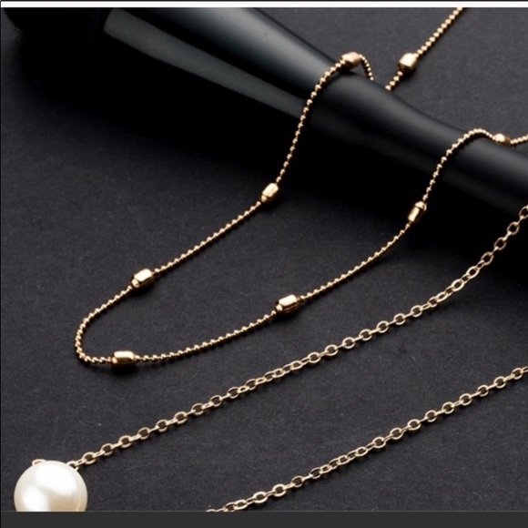 2 layer pearl and gold necklace - Picture 4 of 4